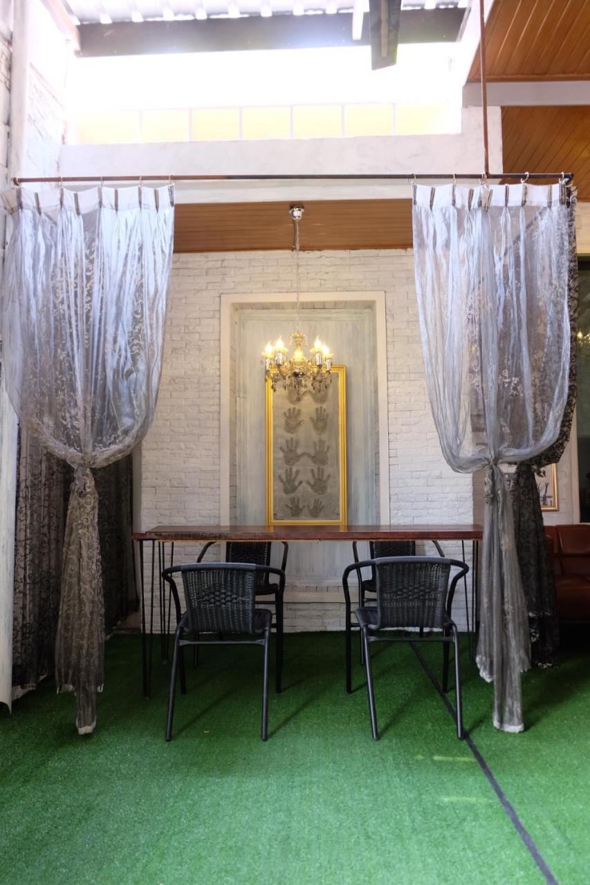 Florentino Hostel Rayong Dış mekan fotoğraf